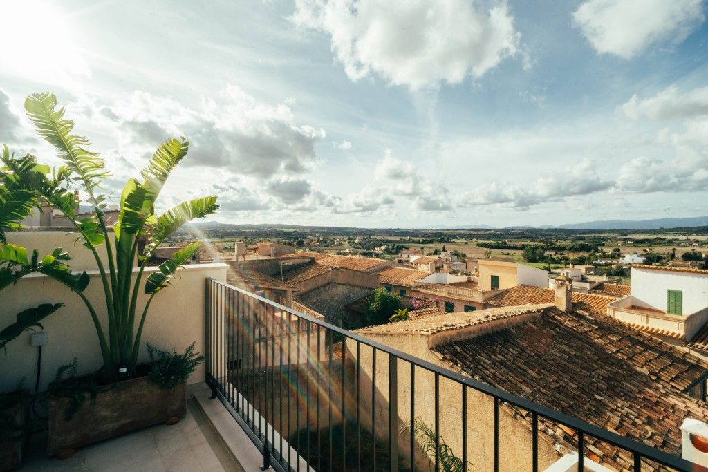 Property photo 2 of 20 View