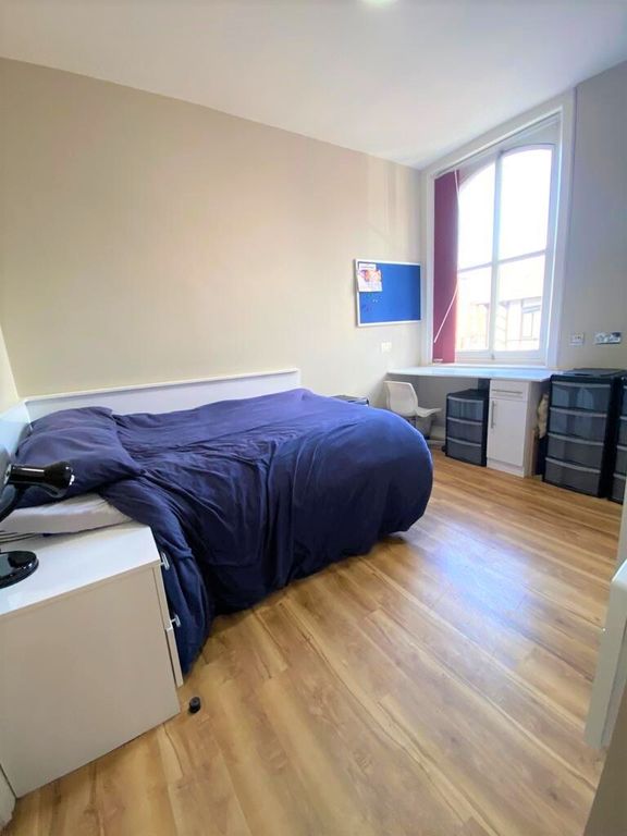 Property photo 3 of 3