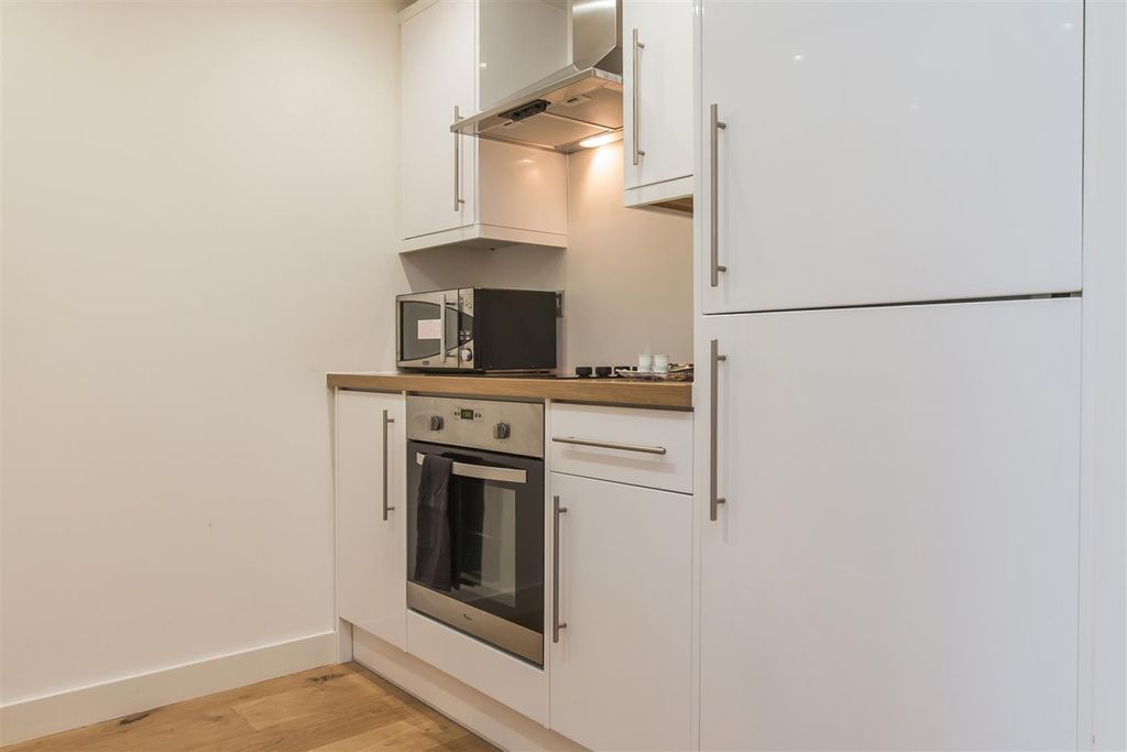 Property photo 3 of 9 5.Jpg