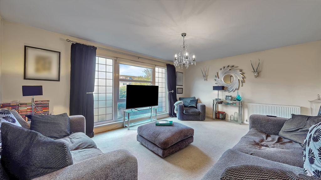 Property photo 3 of 21 21-Print-134 Medwyn Street Flat 0.2_14
