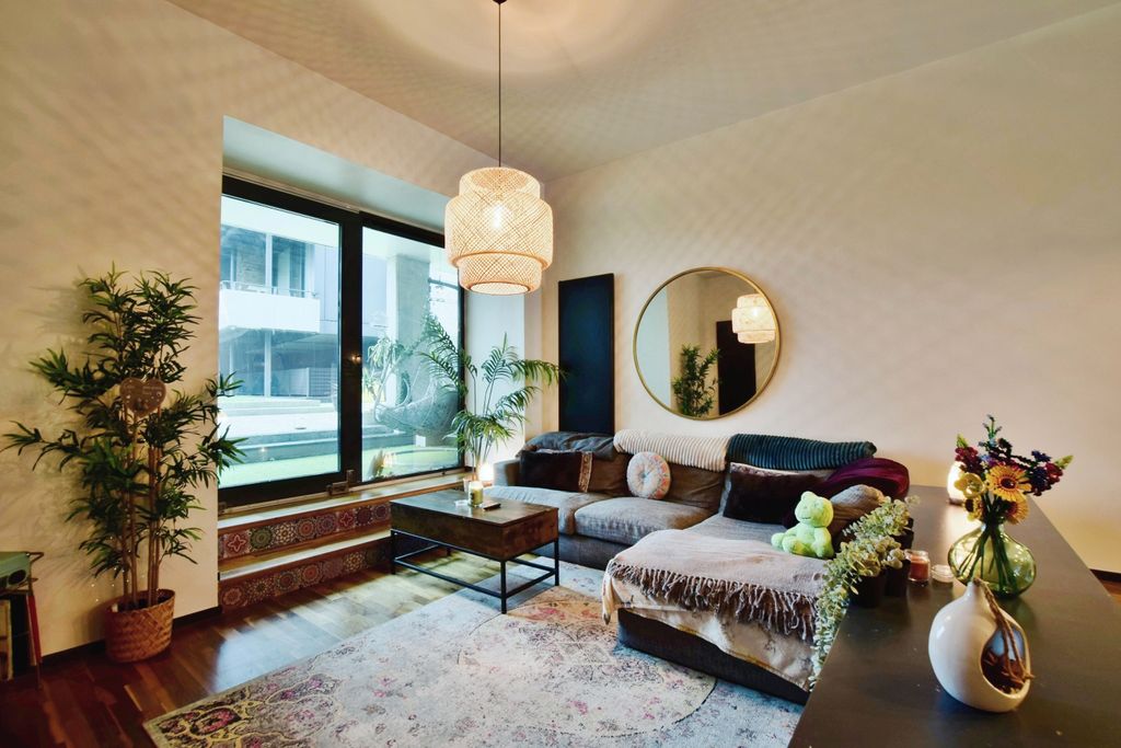 Property photo 2 of 18 Photography