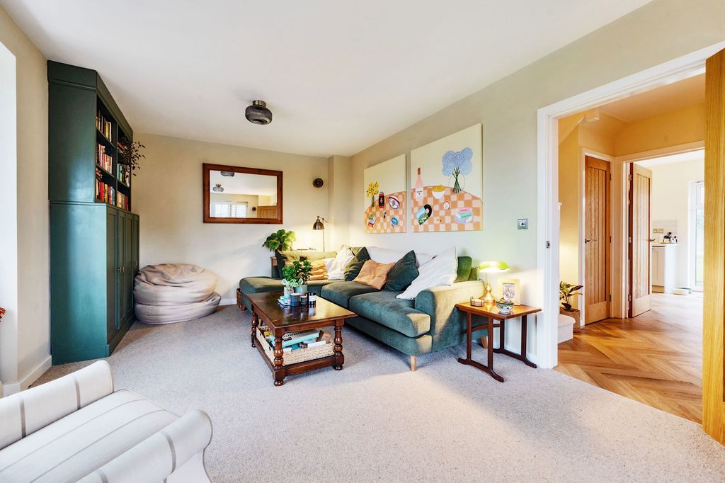 Property photo 3 of 22