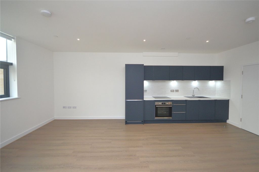 Property photo 3 of 9 Picture No. 15