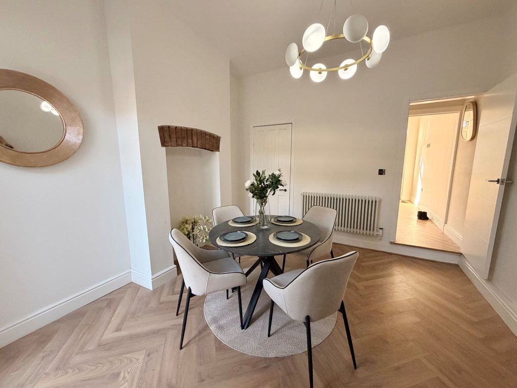 Property photo 2 of 15 Picture No. 04