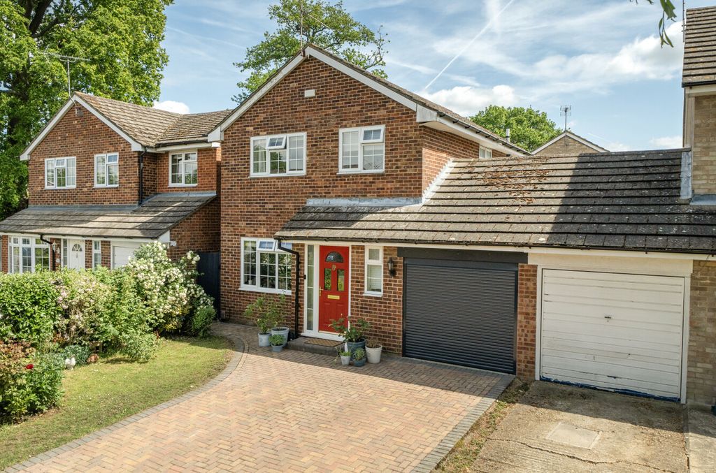 Property photo 1 of 24 1455258-1-69Fb229...
