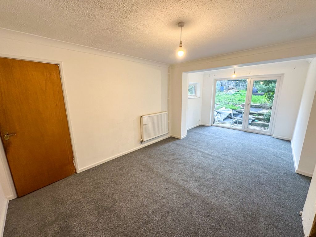 Property photo 2 of 5 Gallery