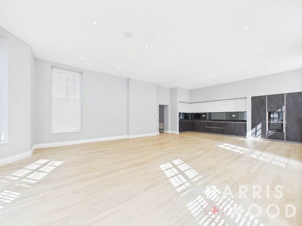 Property photo 2 of 41 5434172