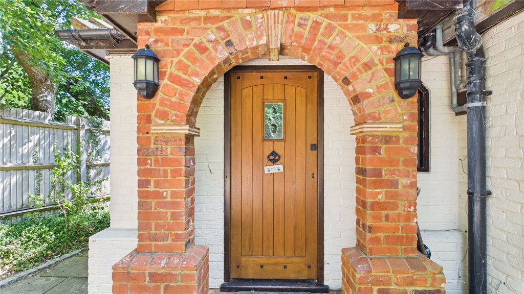 Property photo 3 of 34 Picture 3