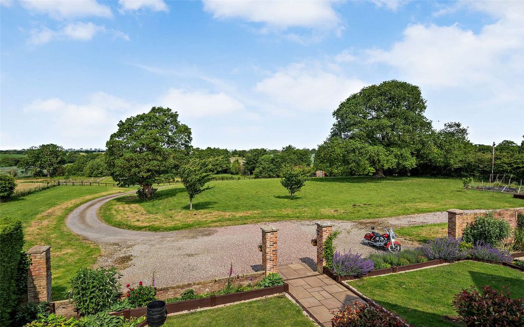 Property photo 3 of 38 Front Garden &amp; Drive