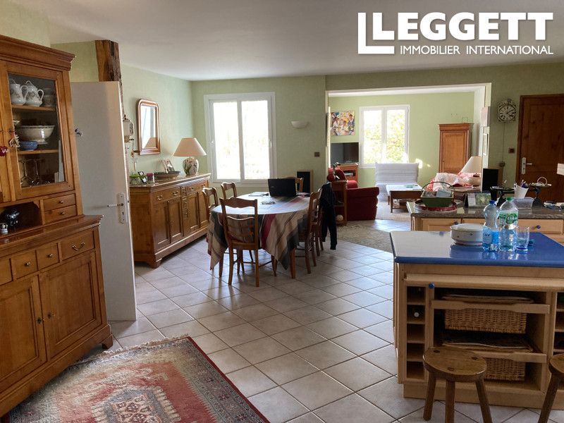 Property photo 3 of 10