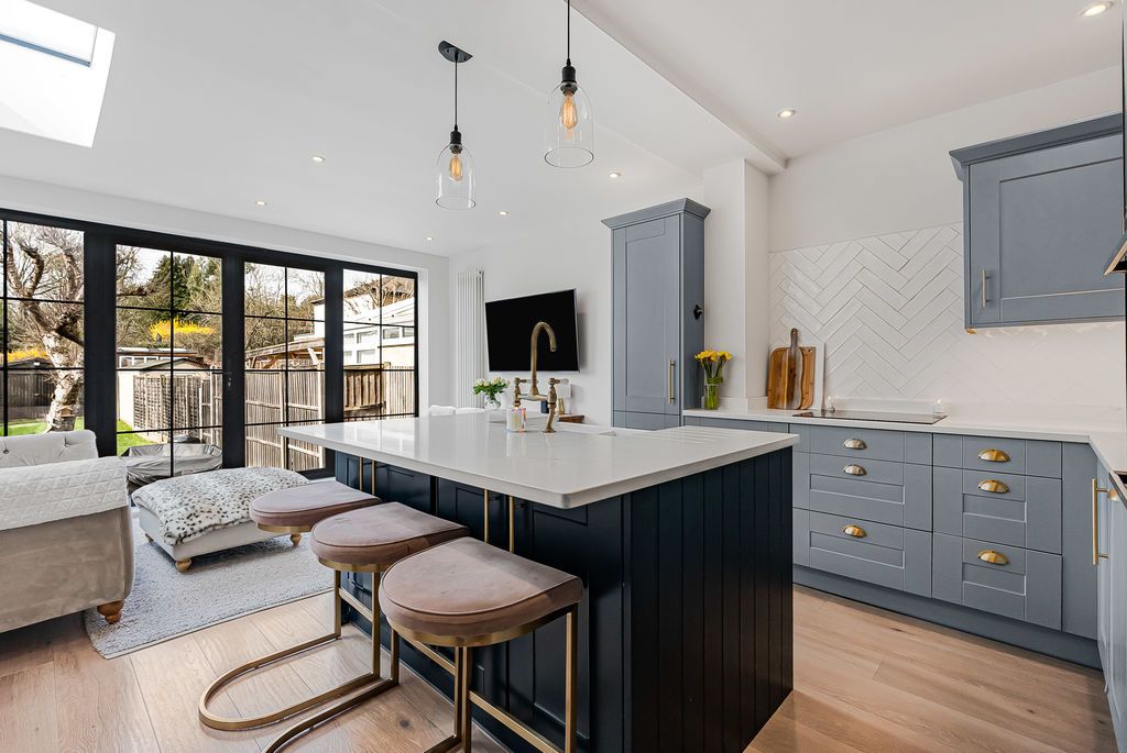 Property photo 2 of 25 Photo 6