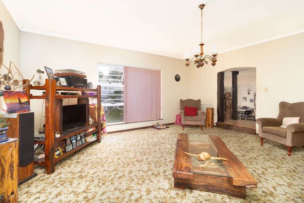 Property photo 3 of 18 Dbv1705388