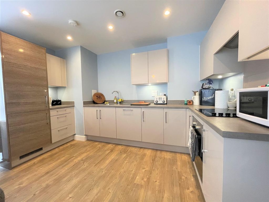 Property photo 2 of 12 Kitchen.Jpg