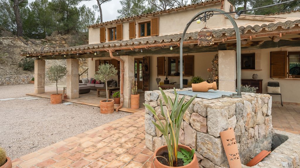 Property photo 2 of 29 Calvia-22.Jpg