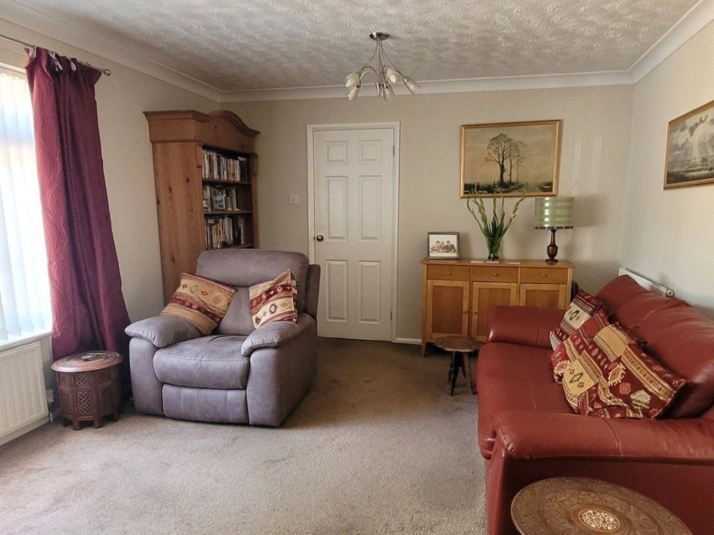 Property photo 2 of 17 Picture No. 19