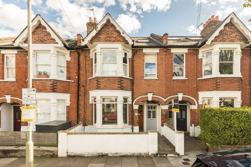 Property photo 1 of 6