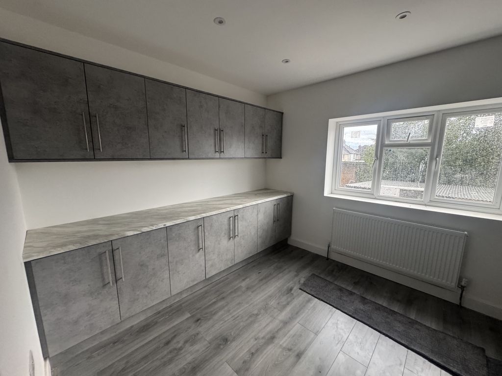 Property photo 2 of 10 Gallery