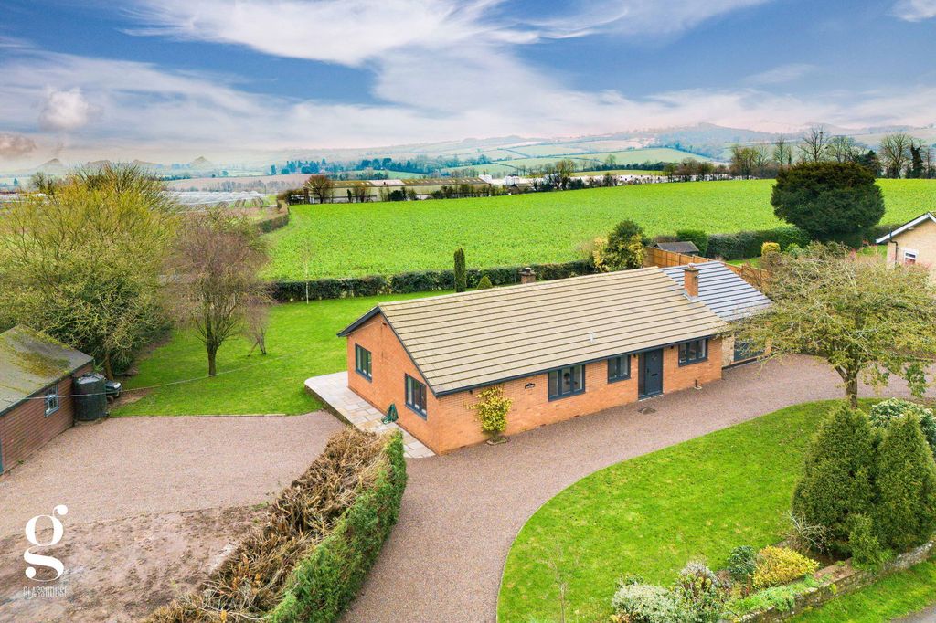 Property photo 2 of 37