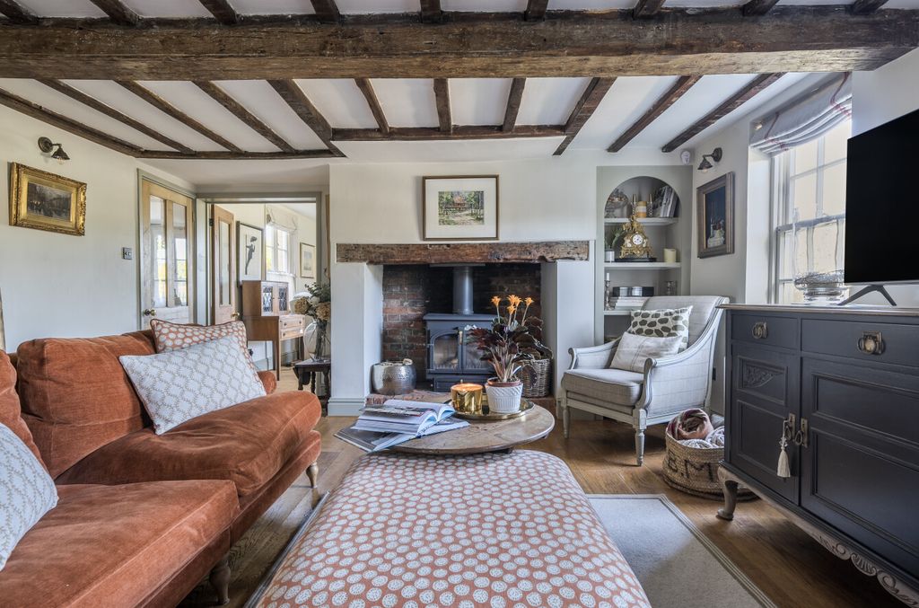 Property photo 2 of 25