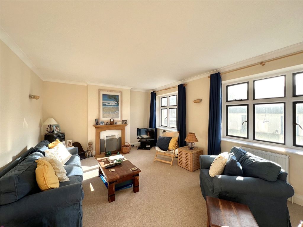 Property photo 2 of 15 Picture No. 08