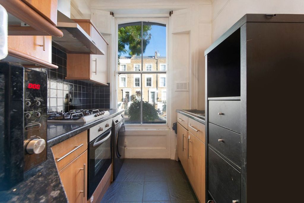 Property photo 3 of 5