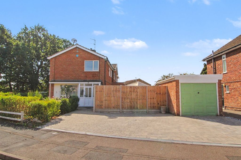 Property photo 1 of 21