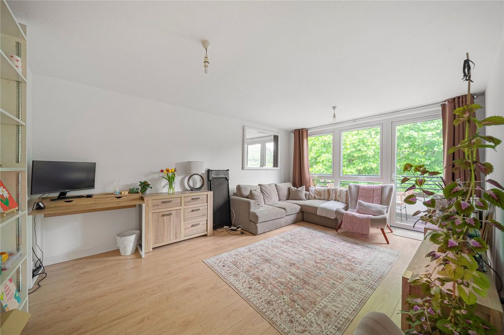 Property photo 3 of 11 Picture No. 05