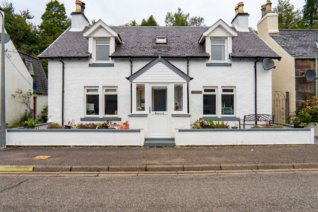 Property photo 1 of 45