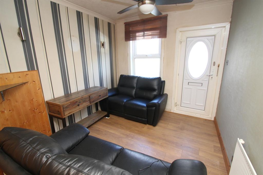 Property photo 2 of 8 Img_9994.Jpg