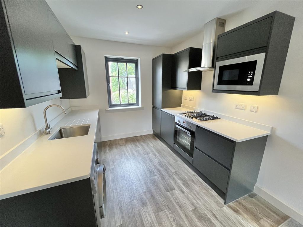 Property photo 2 of 13 Kitchen
