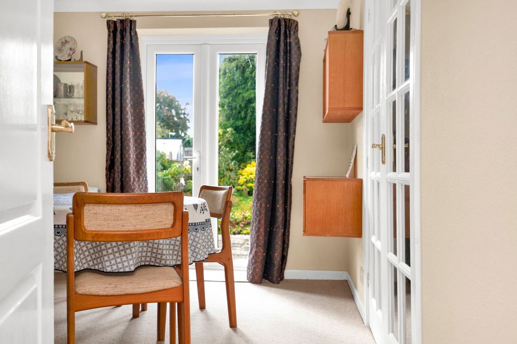 Property photo 3 of 30