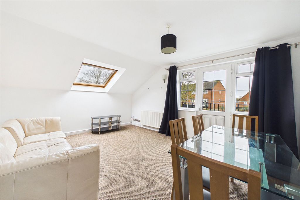 Property photo 3 of 11 Picture No. 13