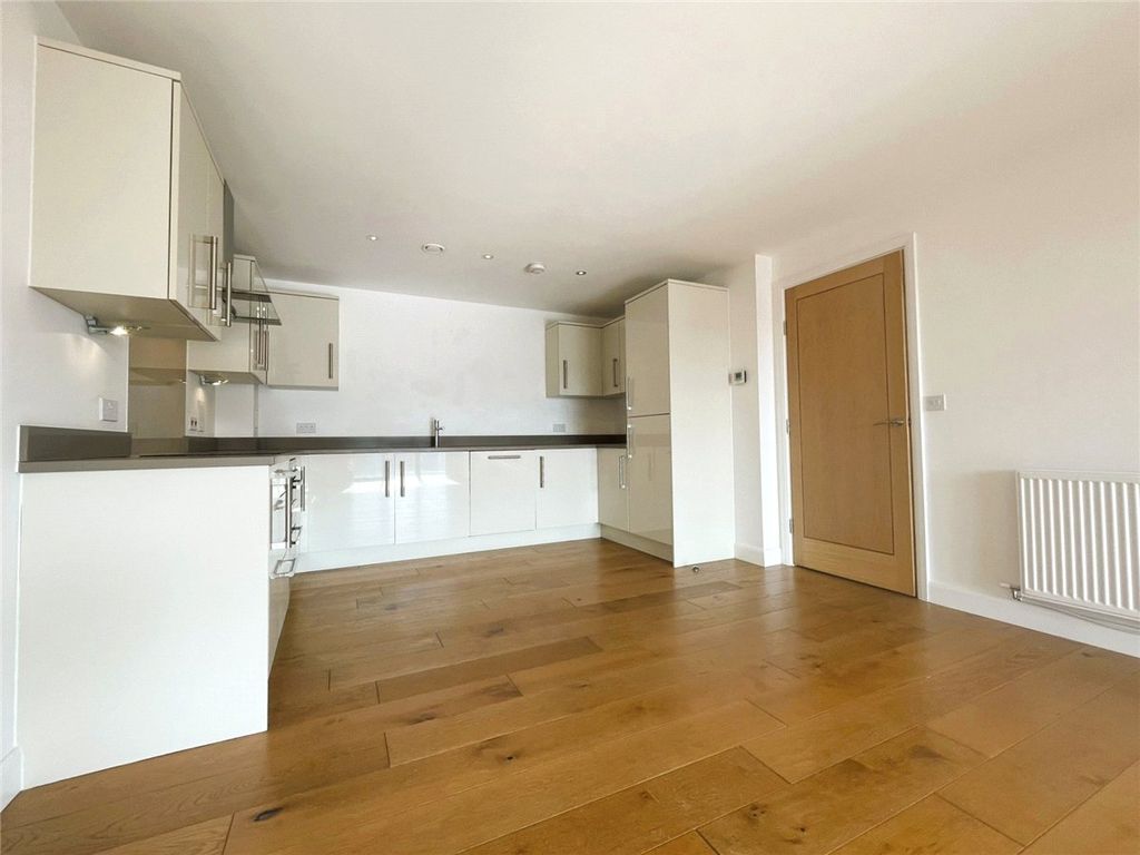 Property photo 2 of 13 Picture No. 46