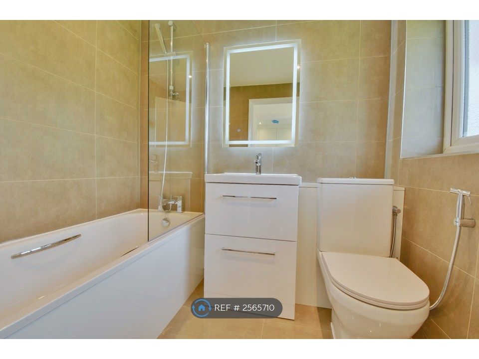 Property photo 2 of 5