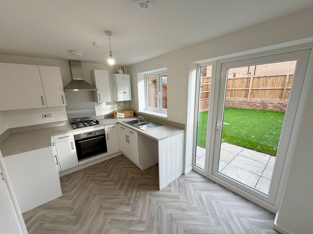 Property photo 2 of 17