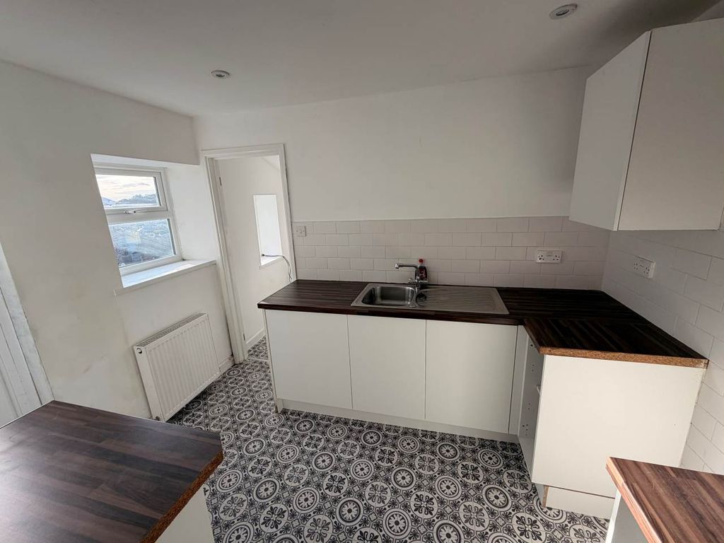 Property photo 1 of 7 Jub New Front