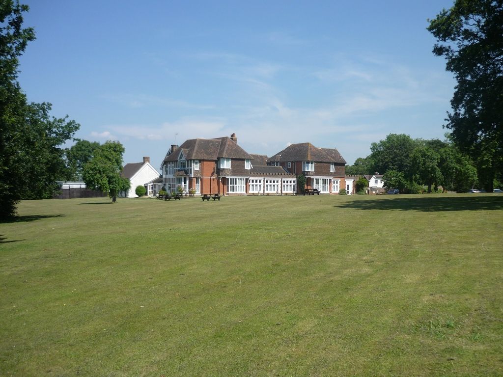 Property photo 2 of 4