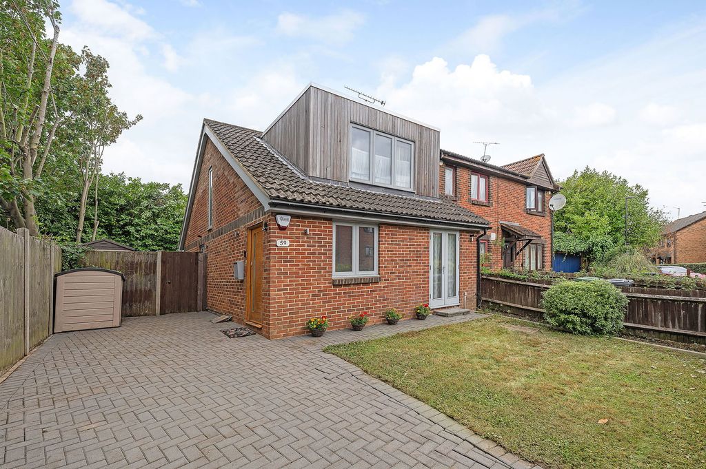 Property photo 2 of 36