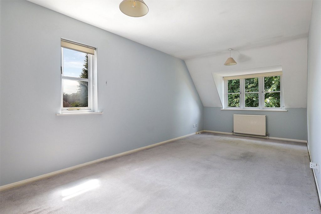 Property photo 2 of 11 Picture No. 02