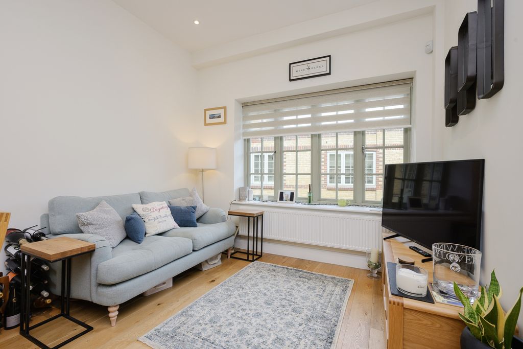 Property photo 3 of 13 Picture No. 06