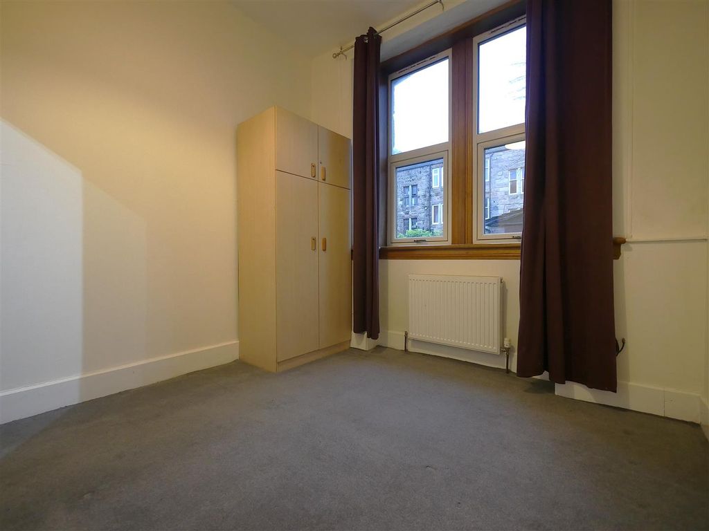 Property photo 3 of 6 P2110653.Jpg