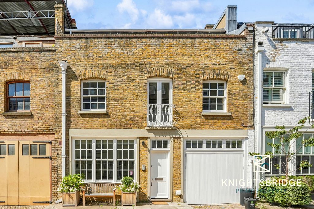 Property photo 1 of 18