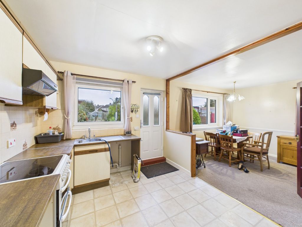 Property photo 3 of 16 4189117