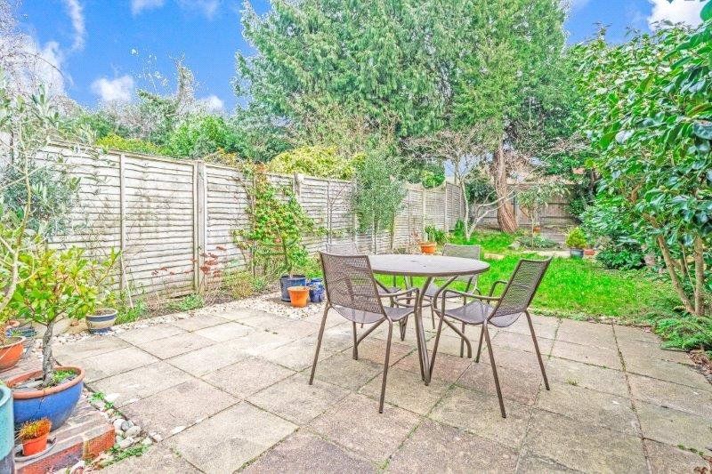 Property photo 2 of 15 Garden