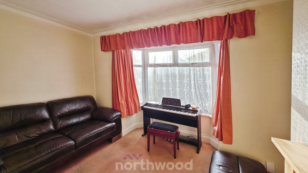 Property photo 2 of 24