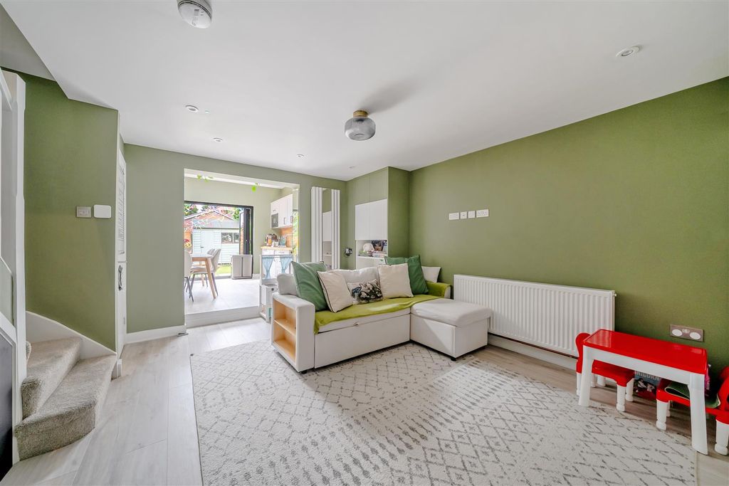 Property photo 3 of 36 1476768-16-6A33c78d7Dd8F.Jpg