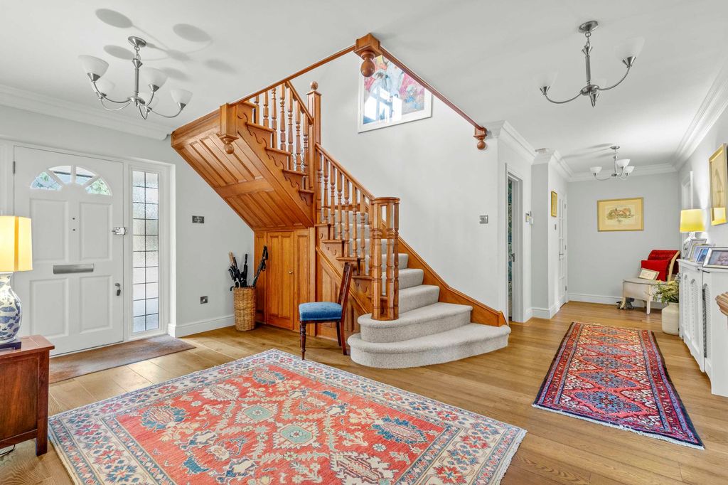 Property photo 3 of 20