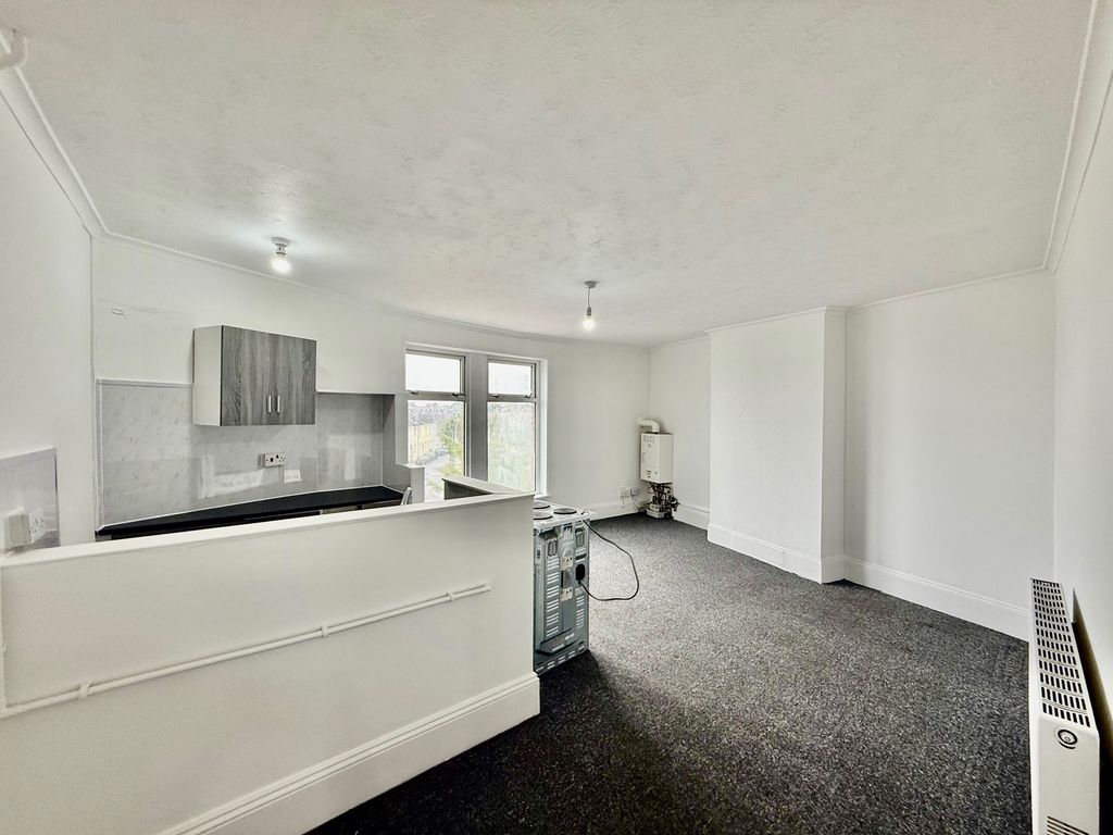 Property photo 2 of 10 Image