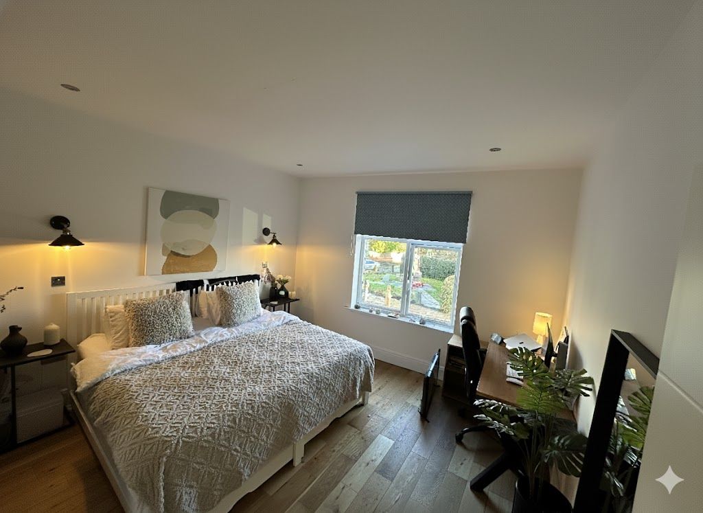 Property photo 3 of 6 Bedroom