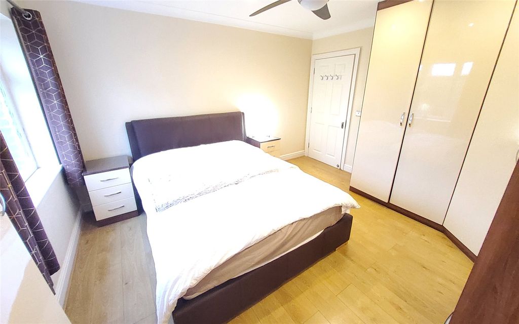 Property photo 3 of 9 Picture No. 12